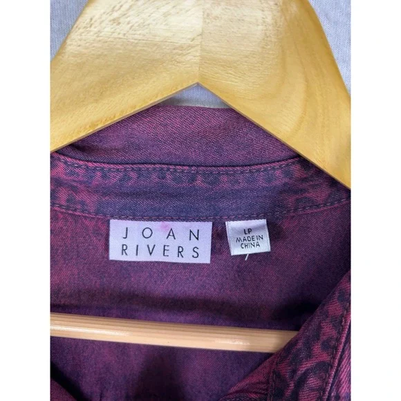 Acid Wash Joan Rivers Womens LP Burgundy Cotton Button Down Pocket Shirt Top - Picture 3 of 11